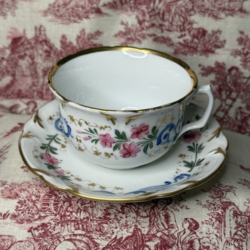 Tasse soucoupe en - tasse, et