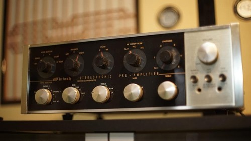Préamplificateur stéréo - , à