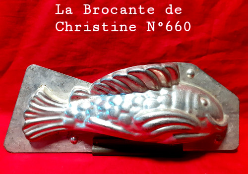 660 ancien moule - moule, a
