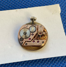 Mouvement à remontage manuel