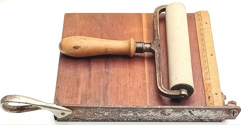 Massicot ancien - ancien, (lot)