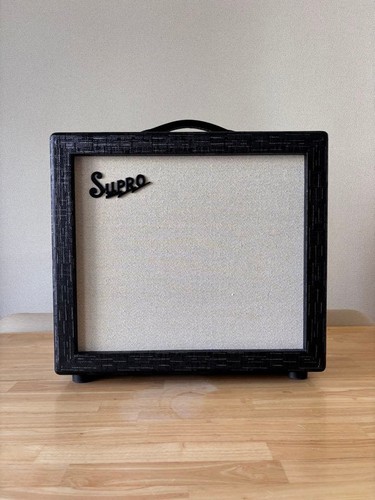 Supro 2182 amulette - , 112