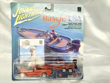 JOHNNY LIGHTNING BASSIN USA