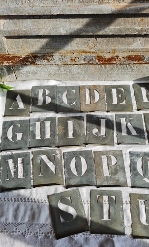 Anciens pochoirs zinc - anciens,