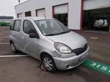 Poignee porte avant gauche