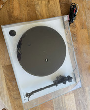 Rega RP1 Turntable –