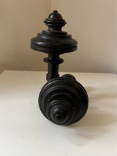 Paire embouts barre rideau bois tournée noirci Napoléon III