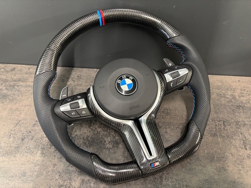 Volant custom carbone - carbone, pour