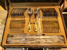 ménagère de 72 pièces