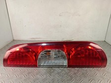 Feu arriere principal droit