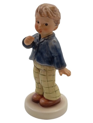 Hummel figurine - hummel,