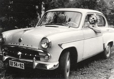 G739 Moskvitch 407 avec une