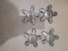 🇲🇫4 caches moyeux ecrous