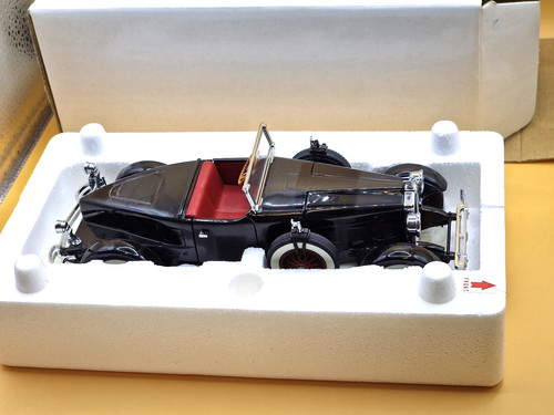 Danbury mint diecast - mint, 1927