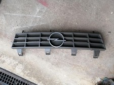 90192210 - Calandre Opel Rekord E2