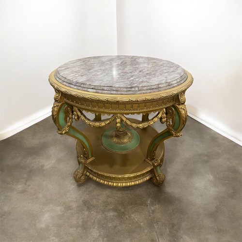 Une table ronde - table,