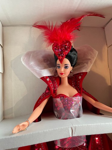 Barbie queen hearts bob - of,