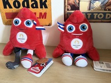 LOT 2 Peluches Phryge Mascotte