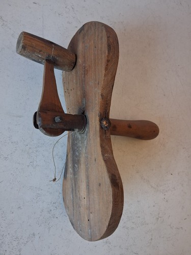 Crécelle bois très - crécelle,