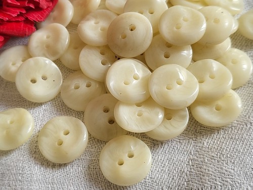 Lot boutons vintage blanc - lot,