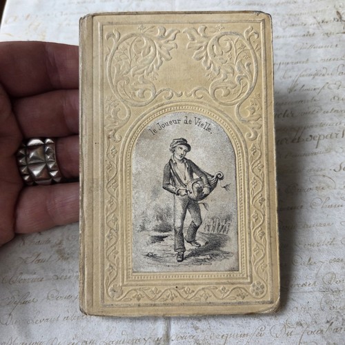 Livre minuscule cartonnage - livre,