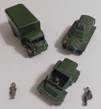 Lot Of Military DINKY TOYS #673 Scout Car #676 Personnel Carrier #623 Army Wagon