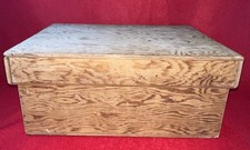 Boîte en bois massif style