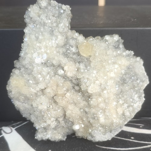 Druse calcite sur matrice - calcite,
