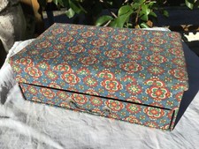 Très jolie  boite tissu