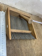 peigne à myrtille outils