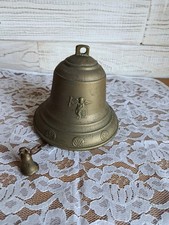 Grosse cloche ancienne en