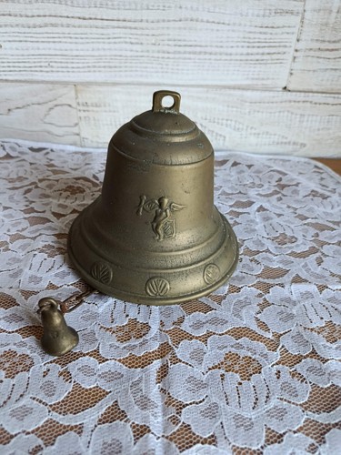 Grosse cloche ancienne - , en
