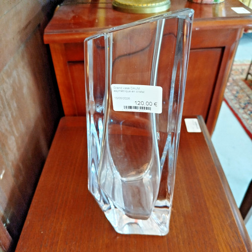 Vase daum cristal - cristal, asymetrique