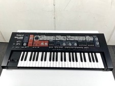 Roland SH-201 Analog Modeling Synthesizer Black keyboard