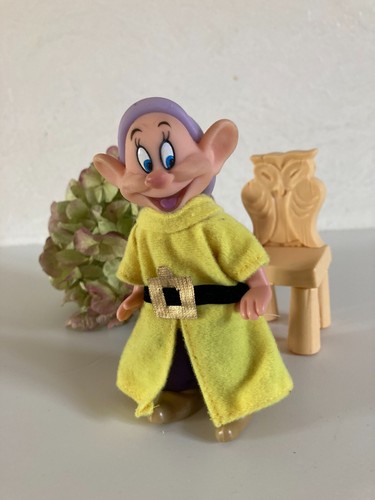 Av7 disney simba snow - simba,