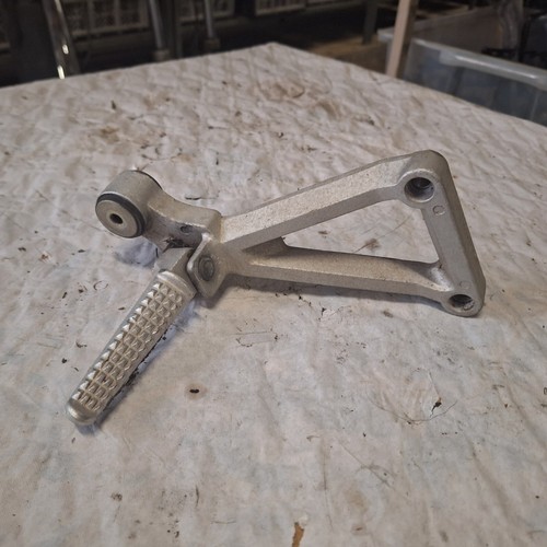 Platine arriere droite daelim - platine,