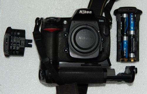 Nikon 300 d10 - d, 300+mb-d10