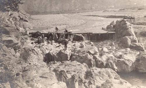 Mountain riviere valley - mountain,