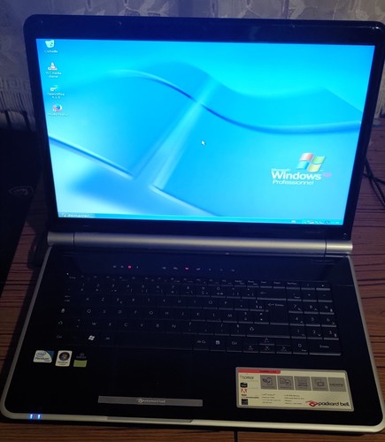 Portable packard bell lj65 - pc,