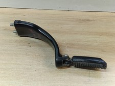 UNE PLATINE AVANT GAUCHE