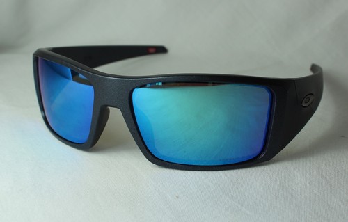Oakley heliostat 9231 13 - oo, 9231-13