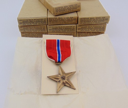 Médaille bronze star dans - dans, sa