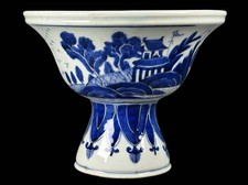 Ancien lavabo à saké bleu