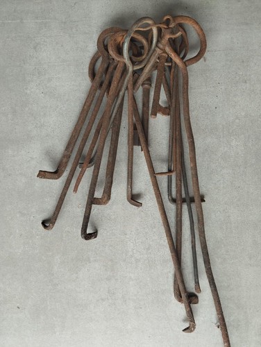 Lot clefs anciennes de - anciennes, et
