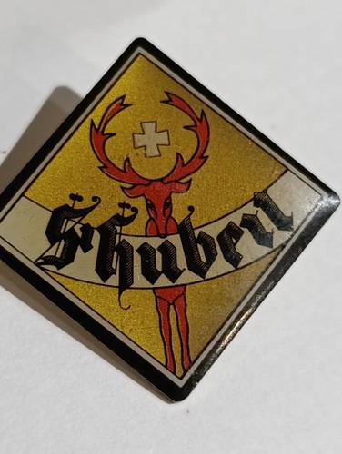 Pin saint hubert chasse - saint-hubert, cerf