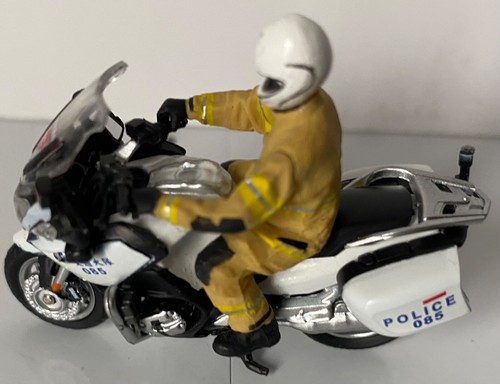 Miniature police en - 1/43,,