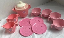 Vtg Fisher Price 1982 Quaker Oats Fun w/Food Pink Heart Teacups Pot Plates 12pc