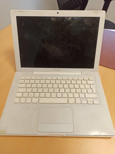 Macbook blanc ancien vintage - macbook,