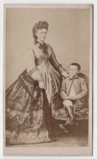 photo cdv Le Gray Alophe 1865 mère et fils noblesse Paris femme robe crinoline