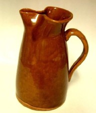 Cruche à eau en grès